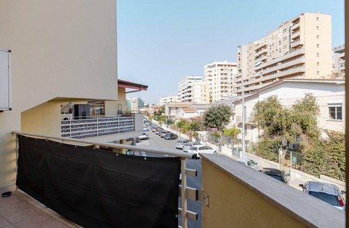 Oristano Historic Centre House | Vacation Home 'Casa Vacanza Gioia' with Large Private Terraces & A/C