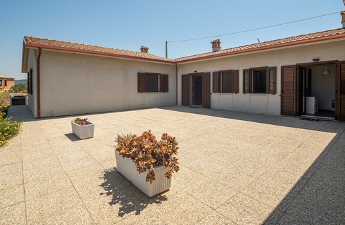 Sant'Anna Arresi House | Vacation Home 'Villa Adriana 2' with Garden, Private Terrace & Wi-Fi