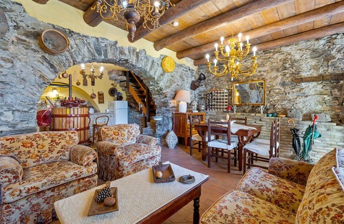 Seui Historic Centre House | Vacation Home 'Su Cuccumeu' with Mountain Views, Balcony & Wi-Fi