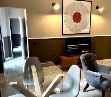 Rome Province Apartment | Via Veneto Luxury Maison