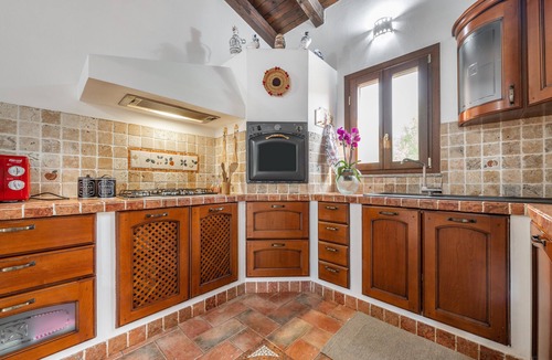 Nuxis Villa | Villa "Rossu" with Mountain View, Private Garden, Wi-Fi and Air Conditioning