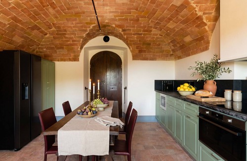Santo Stefano di Sessanio Villa | Villa in Santo Stefano Di Sessanio with 6 bedrooms sleeps 14