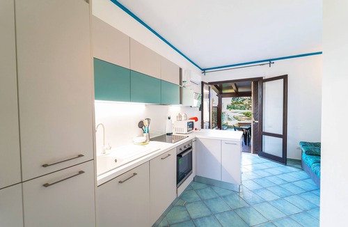 La Pelosa House | Villa 100 m from La Pelosa Beach with Garden and Terrace