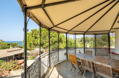 San Stefano Villa | Villa 'Adelida Villasimius' with Sea View, Wi-Fi and Air Conditioning