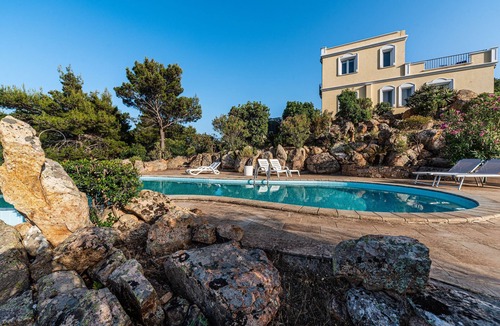 Pula Villa | Villa Aquila Giardino – Nature Retreat with Panoramic Views and Private Pool