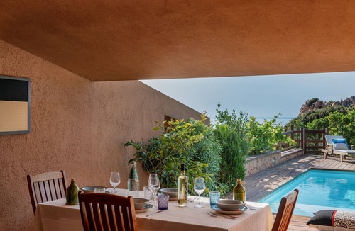 Costa Paradiso House | 'Villa Beatrice' mit eigenem Pool by Interhome