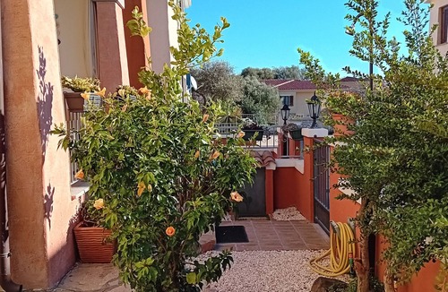 Limpiddu House | Villa between the hills and the sea