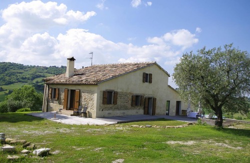 Vallefoglia Villa | Villa Canarecchia by MMega