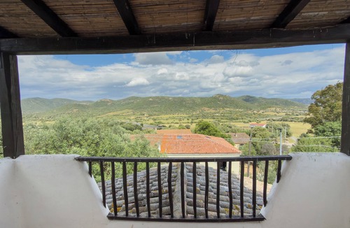 Trudda House | Villa Degli Ulivi with Garden | Porto San Paolo
