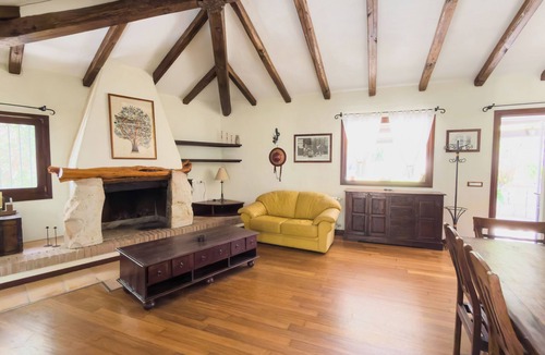 Trudda House | Villa Degli Ulivi with Garden | Porto San Paolo