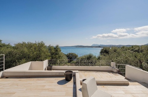 Golfo di Marinella Villa | [Villa Direct Access to the Beach] Beachfront