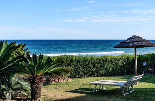 Santa Margherita di Pula Villa | Villa Fernando – Spacious Villa with Private Garden and Direct Beach Access