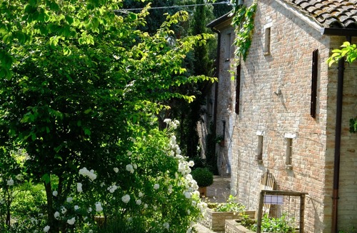 Urbino Villa | Villa 'Il Casale Del Duca' with Private Garden and Wi-Fi