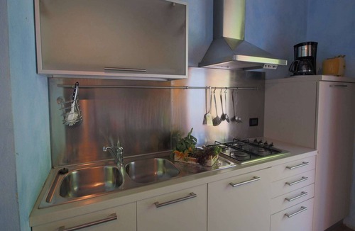 Castelfranco di Sopra Apartment | Villa in Tuscany with Pool near Beach