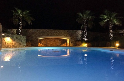 Porto Pino Villa | Villa in Residence with Swimming Pool