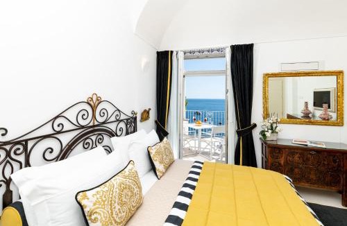 Arienzo House | Villa Pietra Santa