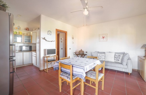 Palau Villa | Villa Rosita - Three Bedroom Villa, Sleeps 6