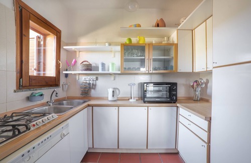 Palau Villa | Villa Rosita - Three Bedroom Villa, Sleeps 6