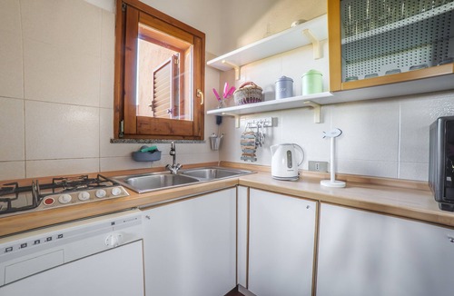 Palau Villa | Villa Rosita - Three Bedroom Villa, Sleeps 6