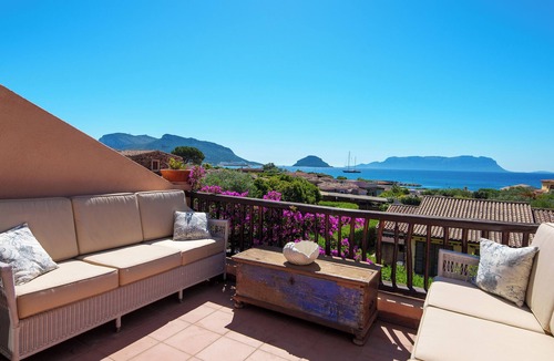 Baia Caddinas Villa | Villa Serena: Seaview&Private Pool-Golfo Aranci