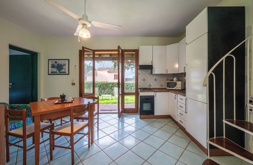 Calasetta Villa | Villa Smeraldo, 450 metres from Le Saline Beach