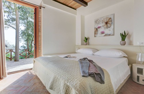 Sirolo Villa | Villa Vetta Marina - Deluxe Two Bedroom House