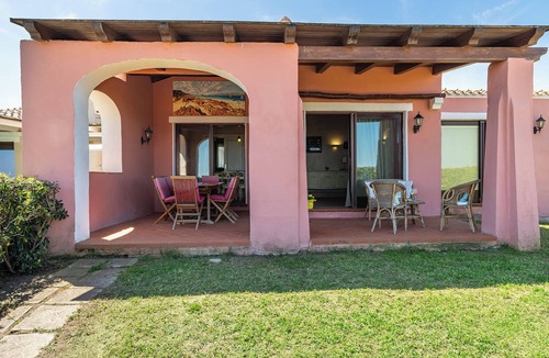 Punta De Su Turrione Villa | Villa with a private pool and sea view