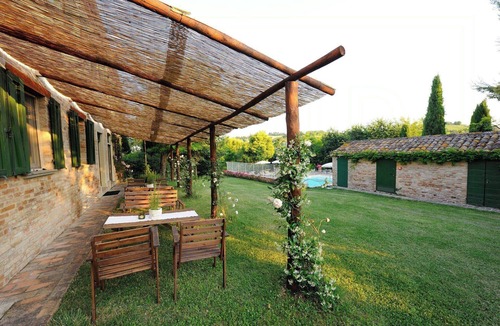 Rupoli House | Villa with pool in the hills near Fano