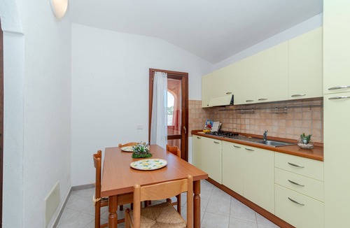 Monte Petrosu Apartment | Villetta Girasole: apartment with private terrace, garden and air conditioning