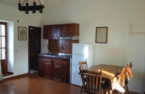 Rena Majore Apartment | Villetta Mannucciu – Studio Apartment with a Fireplace and Ocean View in Rena Majore