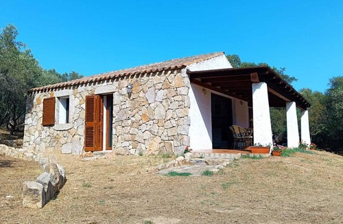 Porto Istana Villa | Villino Pavoncella 350 meters from the beach of Porto istana