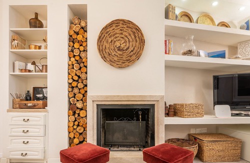 Historic Castle District House | Warm apartment in the heart of Cagliari