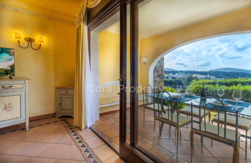 Capo Ferro Apartment | Waterfront su spiaggia privata- Porto Cervo - by Coral Property