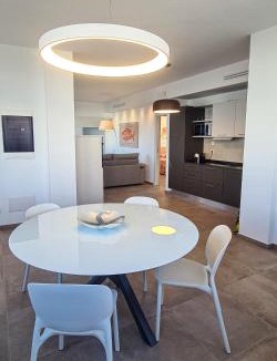 Marcelli Apartment | White Oasis - Piscina e Ombrellone in spiaggia seconda fila incluso