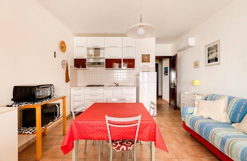 Castelsardo Historic Centre Apartment | With beachfront terrace and air conditioning