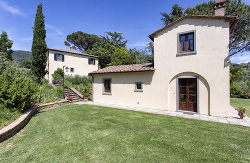 San Pietro a Cegliolo Villa | Wonderful private villa with A/C, private pool, WIFI, TV, patio, panoramic view, close to Cortona