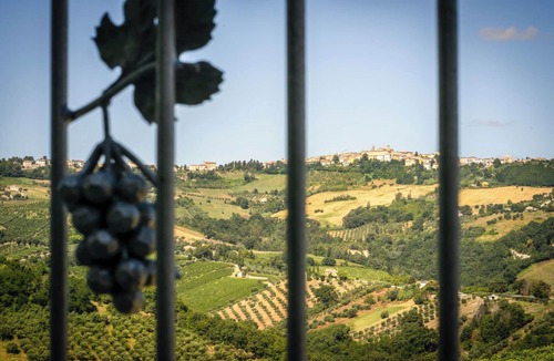 Cupramontana House | Wonderful villa for 6 guests with A/C, WIFI, TV, patio and panoramic view