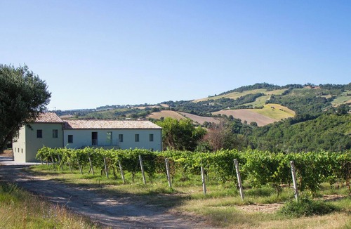 Cupramontana House | Wonderful villa for 6 guests with A/C, WIFI, TV, patio and panoramic view