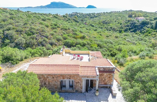 Golfo Aranci House | Wonderful villa for 6 people with WIFI, TV and terrace