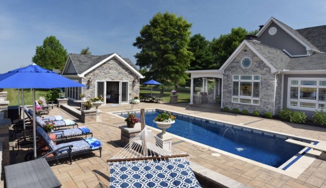 2A2J Barn pool Getaway 9 miles to WEC in Wilmington