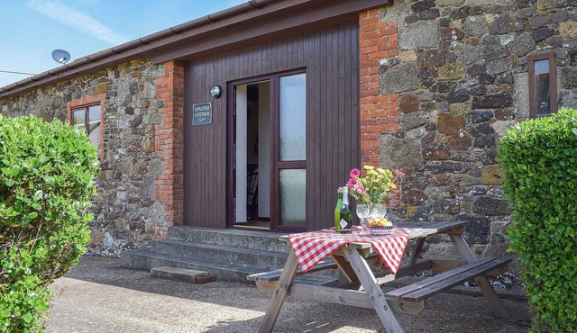 3 bedroom accommodation in Brighstone in Brighstone