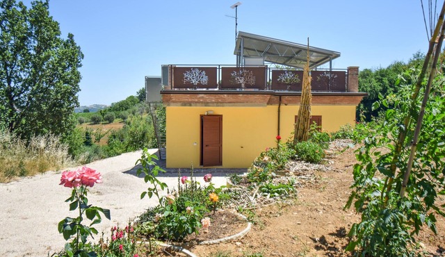 3 bedroom amazing home in Bisenti