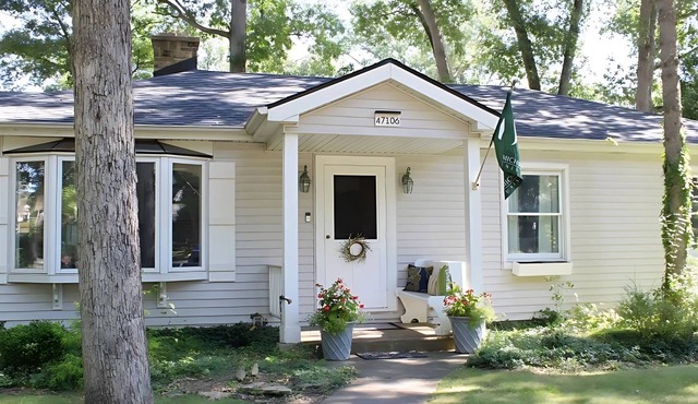 400 FT From Lake Michigan, Golf Cart, Fire Pit in Grand Beach