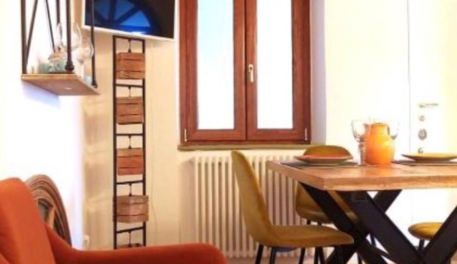 Accommodation With Lake View With Jacuzzi in Castel Gandolfo