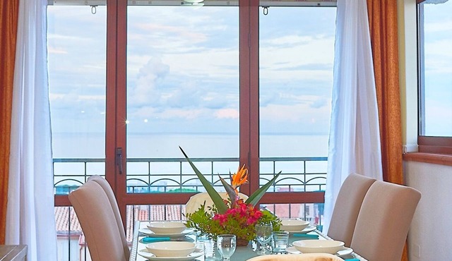 Amazing view home ! 10 min from the beach! (CIN IT091017C2000P2155)