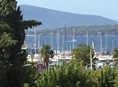 Ampio appartamento vista mare