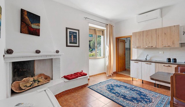 Apartment 2 with Shared Terrace, Wi-Fi and Air Conditioning