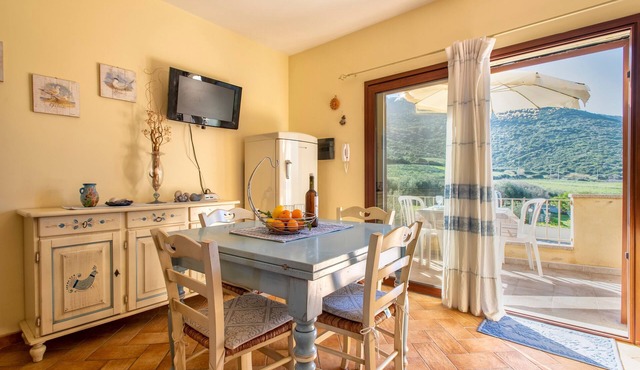 Apartment 'Casa Al Mare' with Sea View, Private Terrace and Air Conditioning