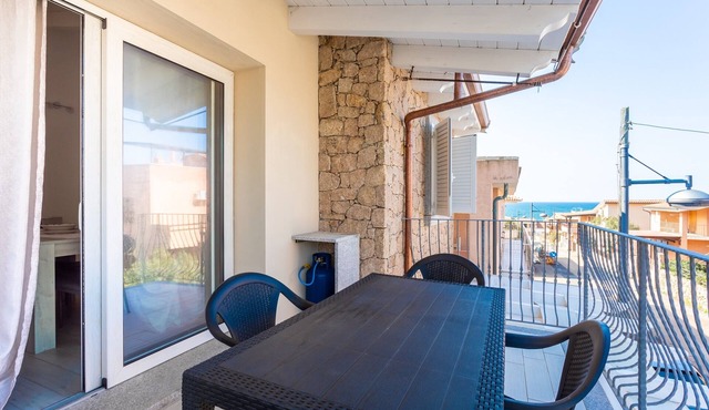 Apartment 'Casa Macis Vista Mare' with Sea View, Private Terrace and Air Conditioning
