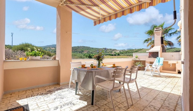 Apartment 'Fico D'India Country View' with Hill View, Private Terrace and Wi-Fi